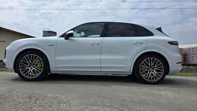 Porsche Cayenne E-Hybrid Platinum Edition ***Vollausstattung*** Ansicht 11
