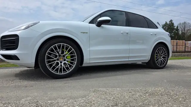 Porsche Cayenne E-Hybrid Platinum Edition ***Vollausstattung*** Ansicht 12