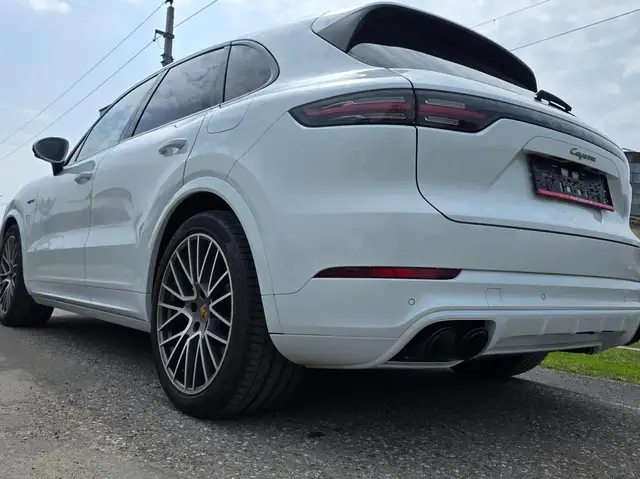 Porsche Cayenne E-Hybrid Platinum Edition ***Vollausstattung*** Ansicht 9