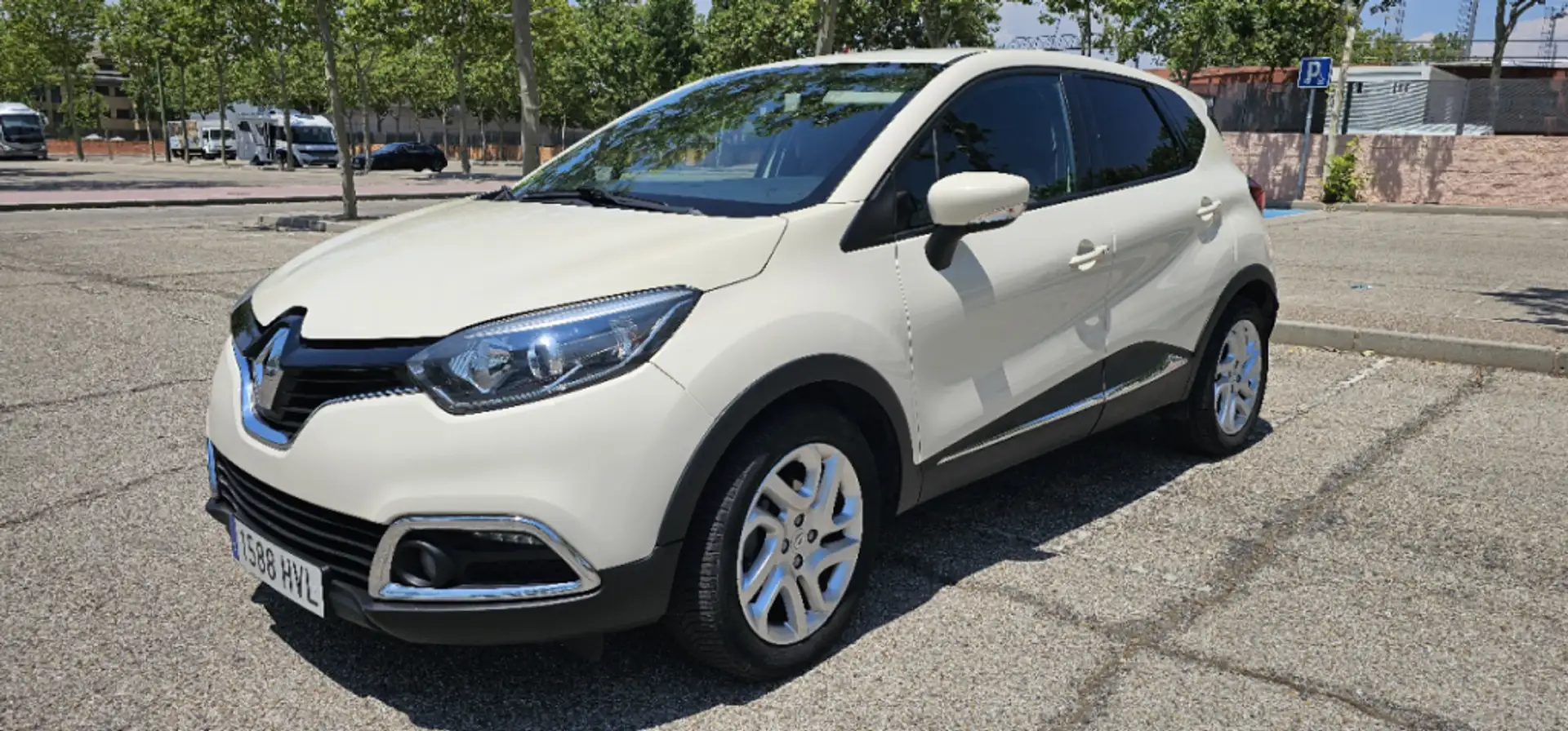 Renault Captur 1.5dCi Energy eco2 Zen 90 Beige - 1