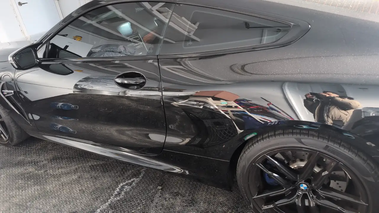 BMW M8 снимка BMW M8