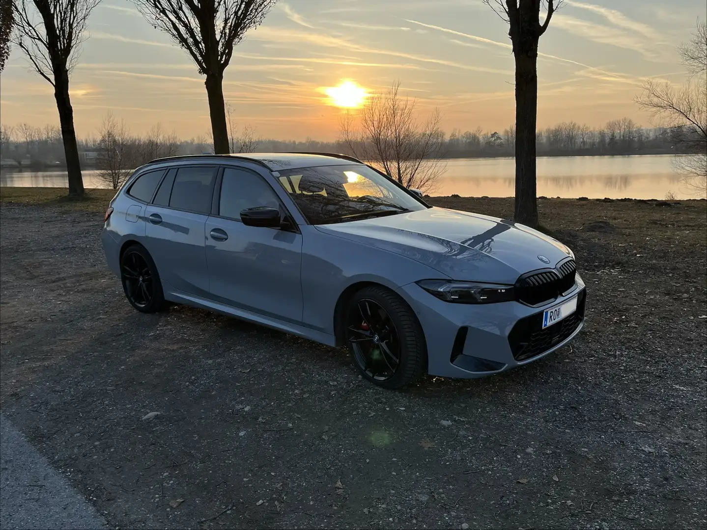 BMW Active Hybrid 3 330e xdrive Touring, Garantie, AHK, Panoramadach Grau - 1
