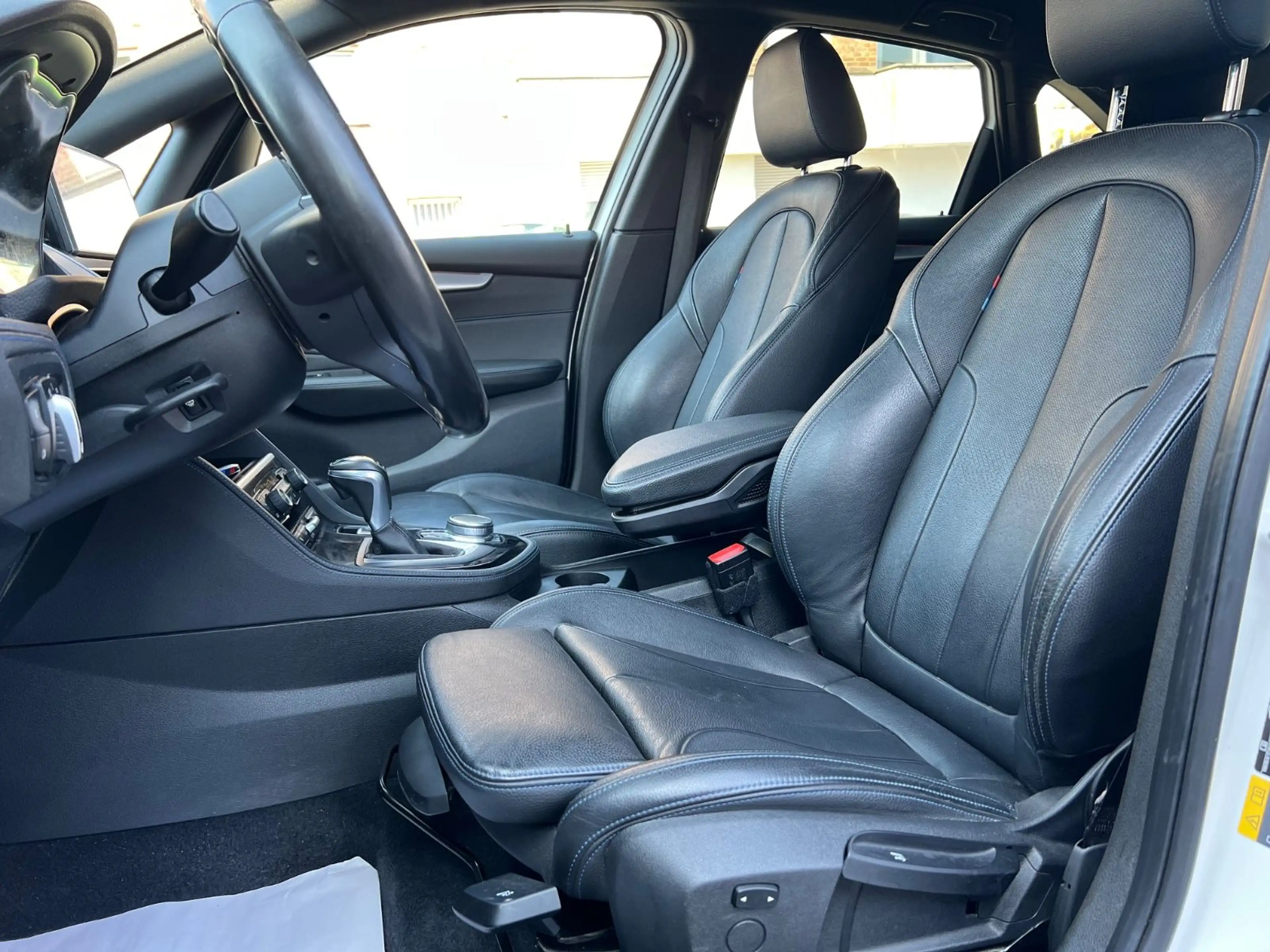 BMW 225 2 Active Tourer 225 xe M Sport — photo 13