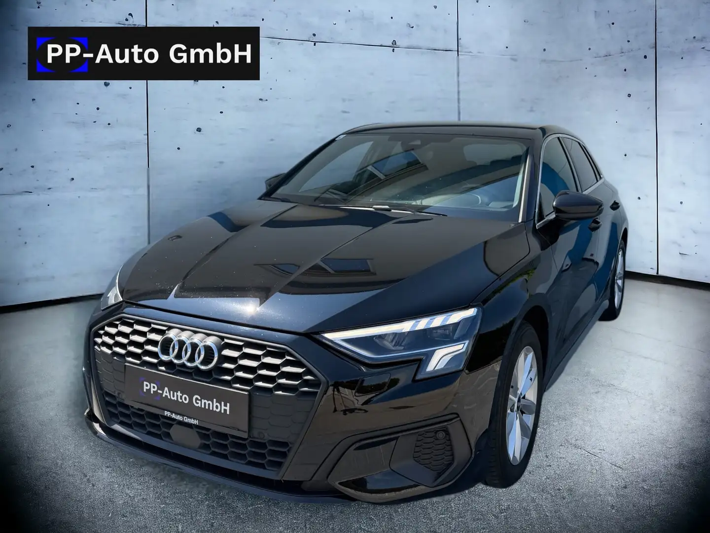 Audi A3 Sportback 30 TFSI S-tronic Schwarz - 1