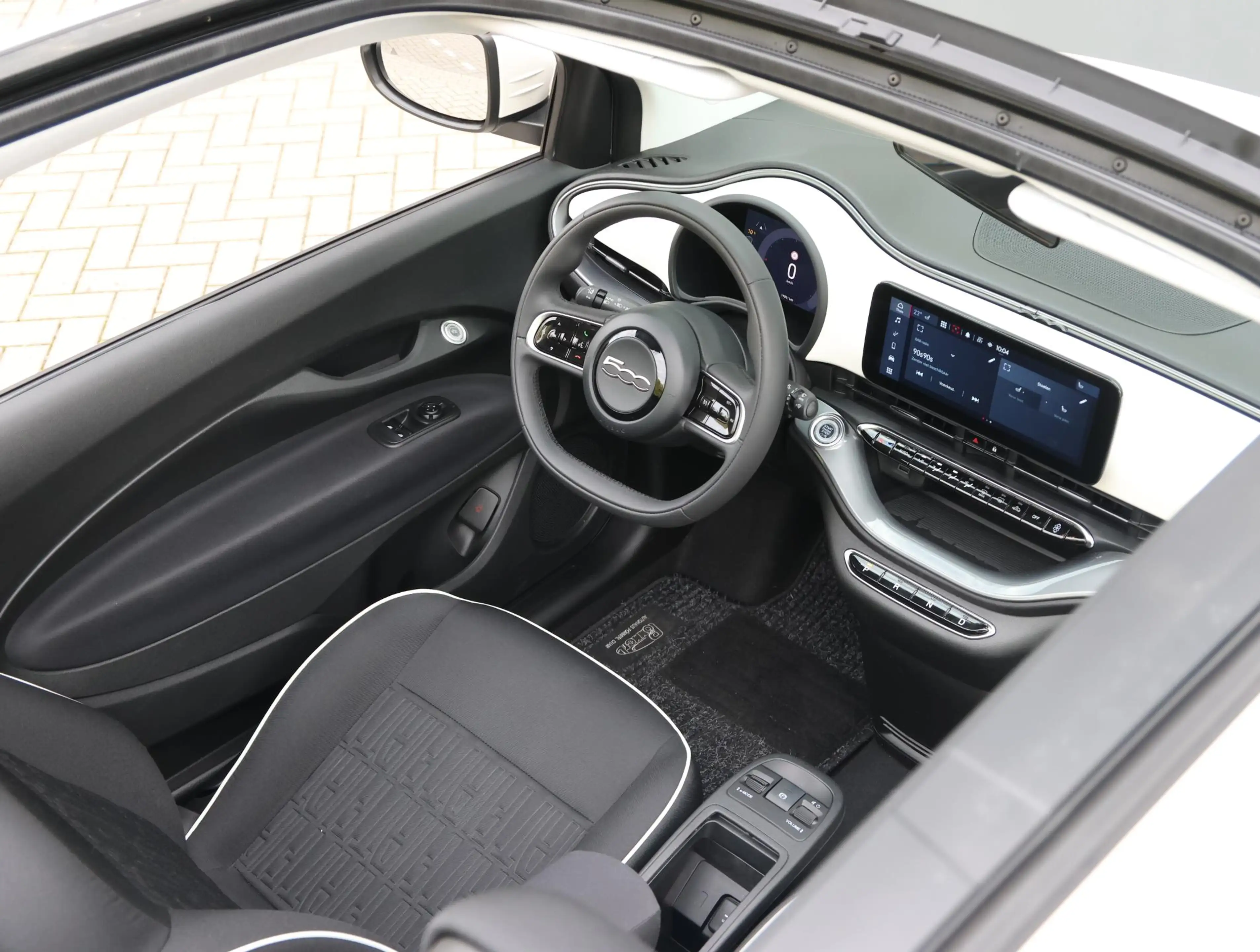 Fiat 500C Icon 42 kWh 118pk | Camera | Stoelverwarming | Par — photo 10