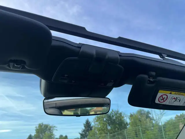 Porsche 911 view 19