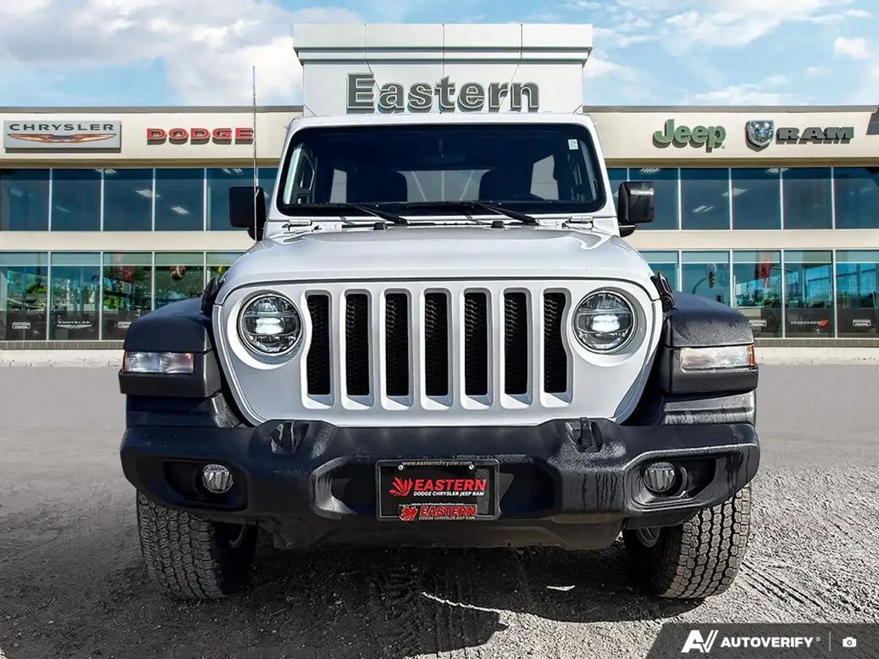 Jeep Wrangler снимка Jeep Wrangler
