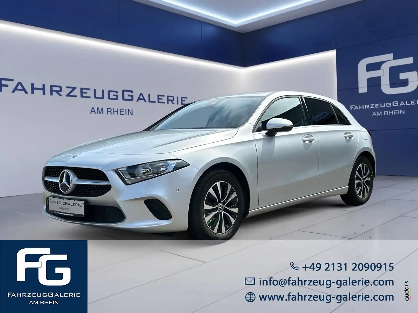 Mercedes-Benz A 200 Parkpaket mit Rückfahrkamera Metallic Silber - 1