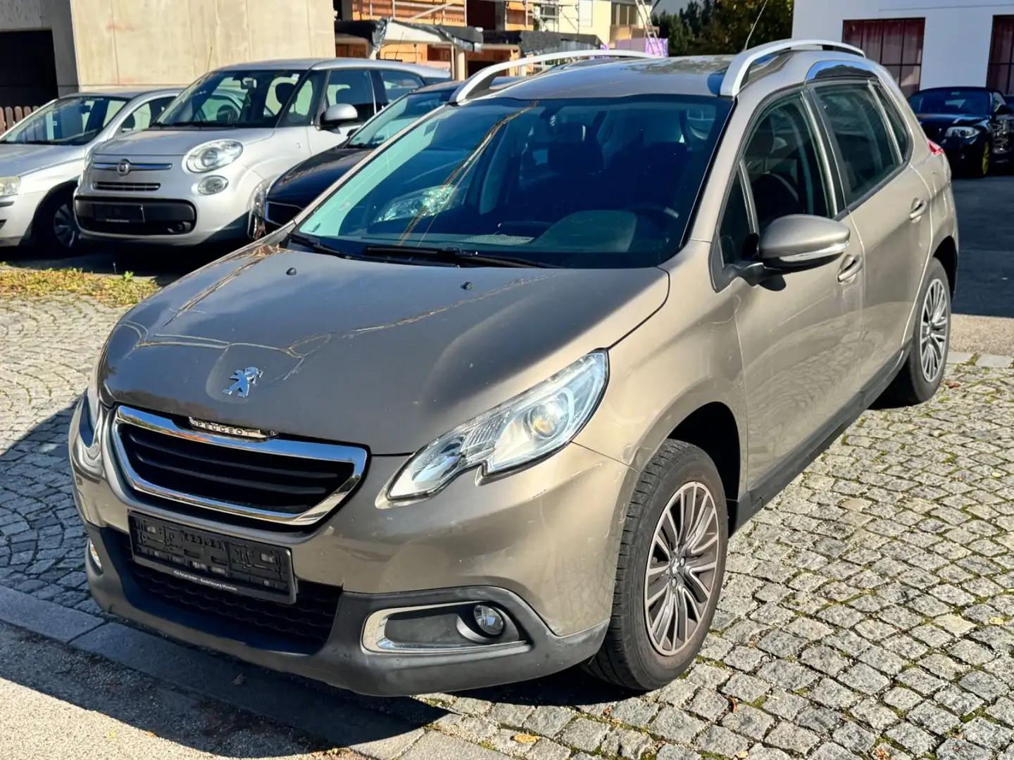 Peugeot 2008 Active Grijs - 1