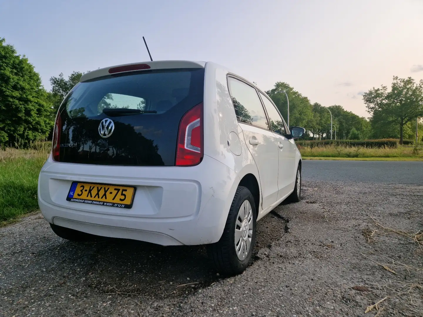 Volkswagen up! 1.0 move up! BlueM. Wit - 2