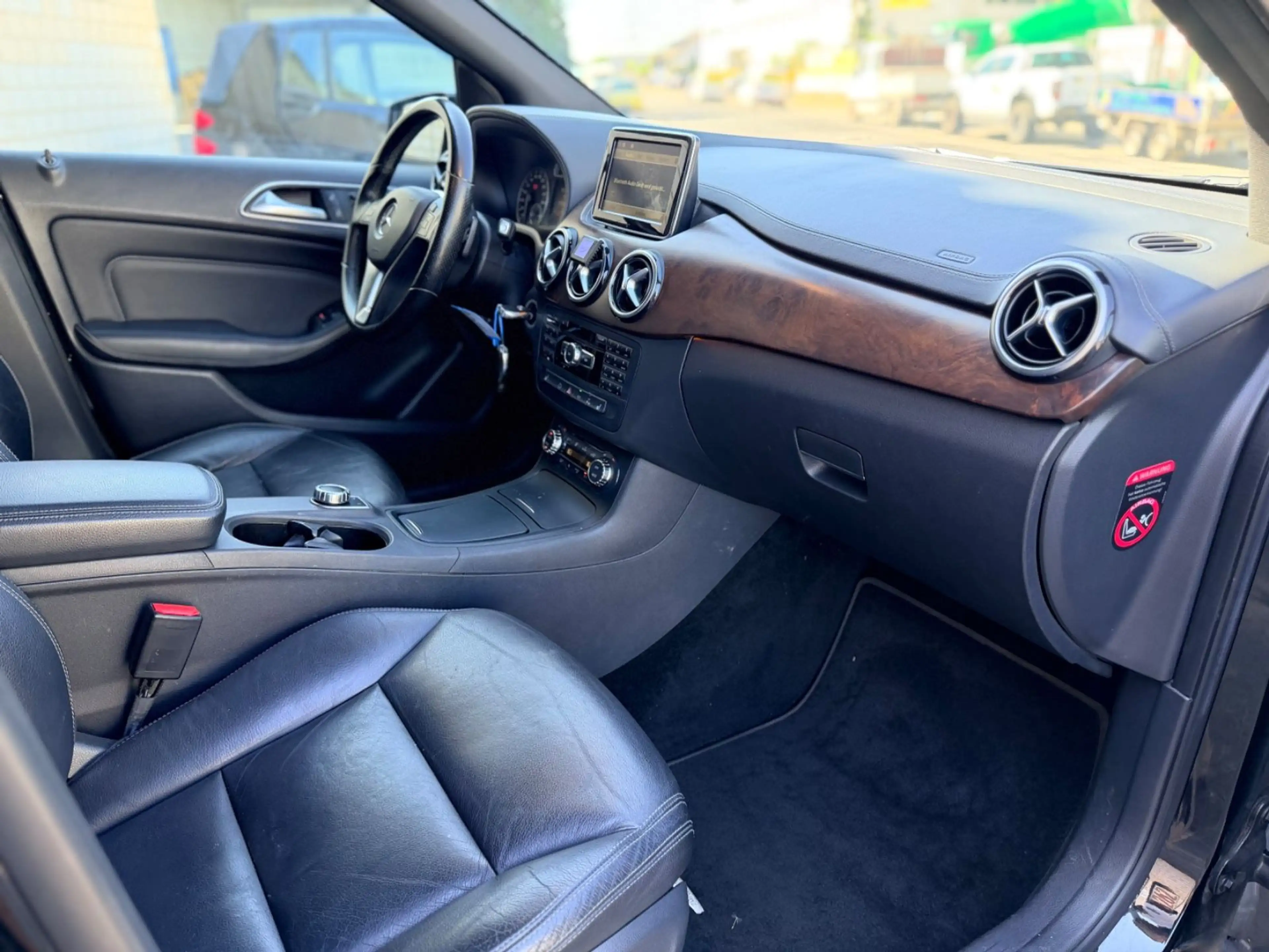 Mercedes-Benz B 200 B200 CDI Automatik Panorama Leder ILS — photo 15