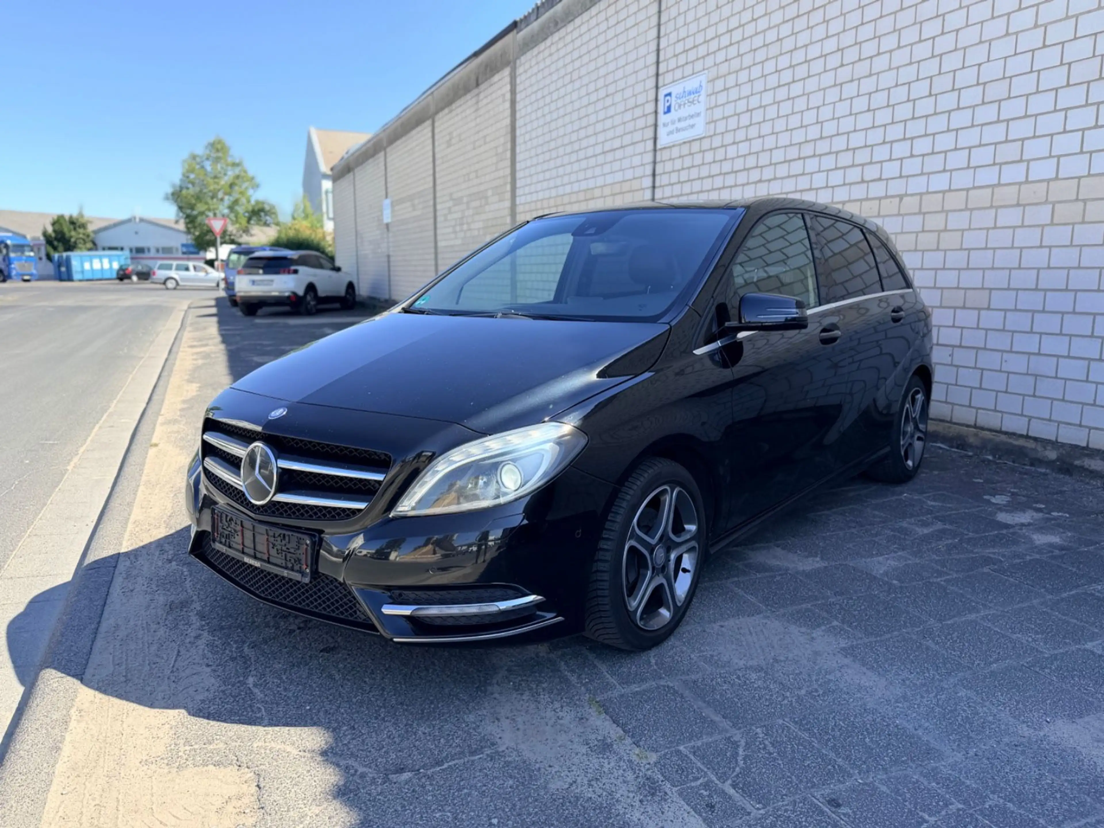 Mercedes-Benz B 200 B200 CDI Automatik Panorama Leder ILS