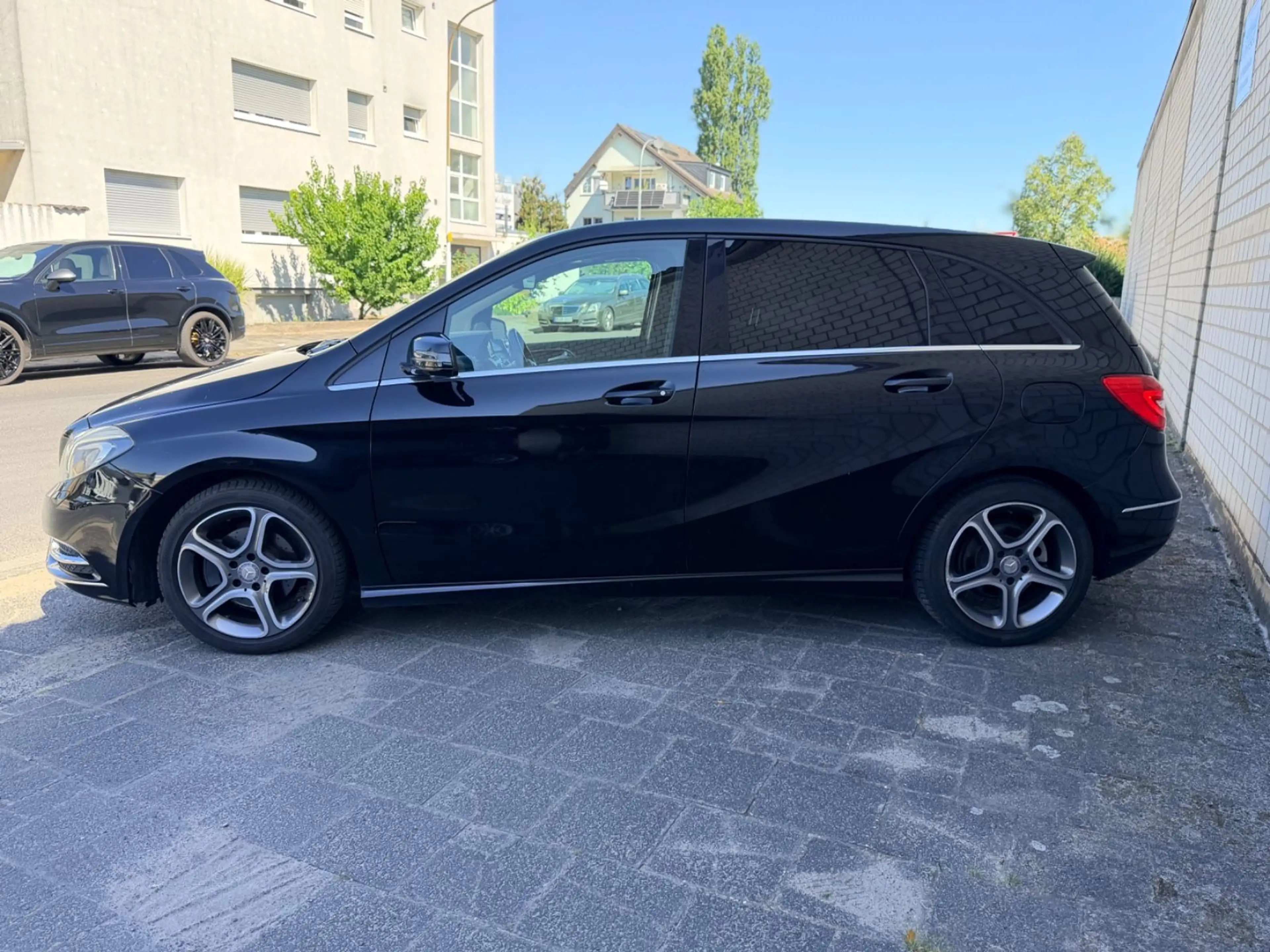 Mercedes-Benz B 200 B200 CDI Automatik Panorama Leder ILS — photo 5