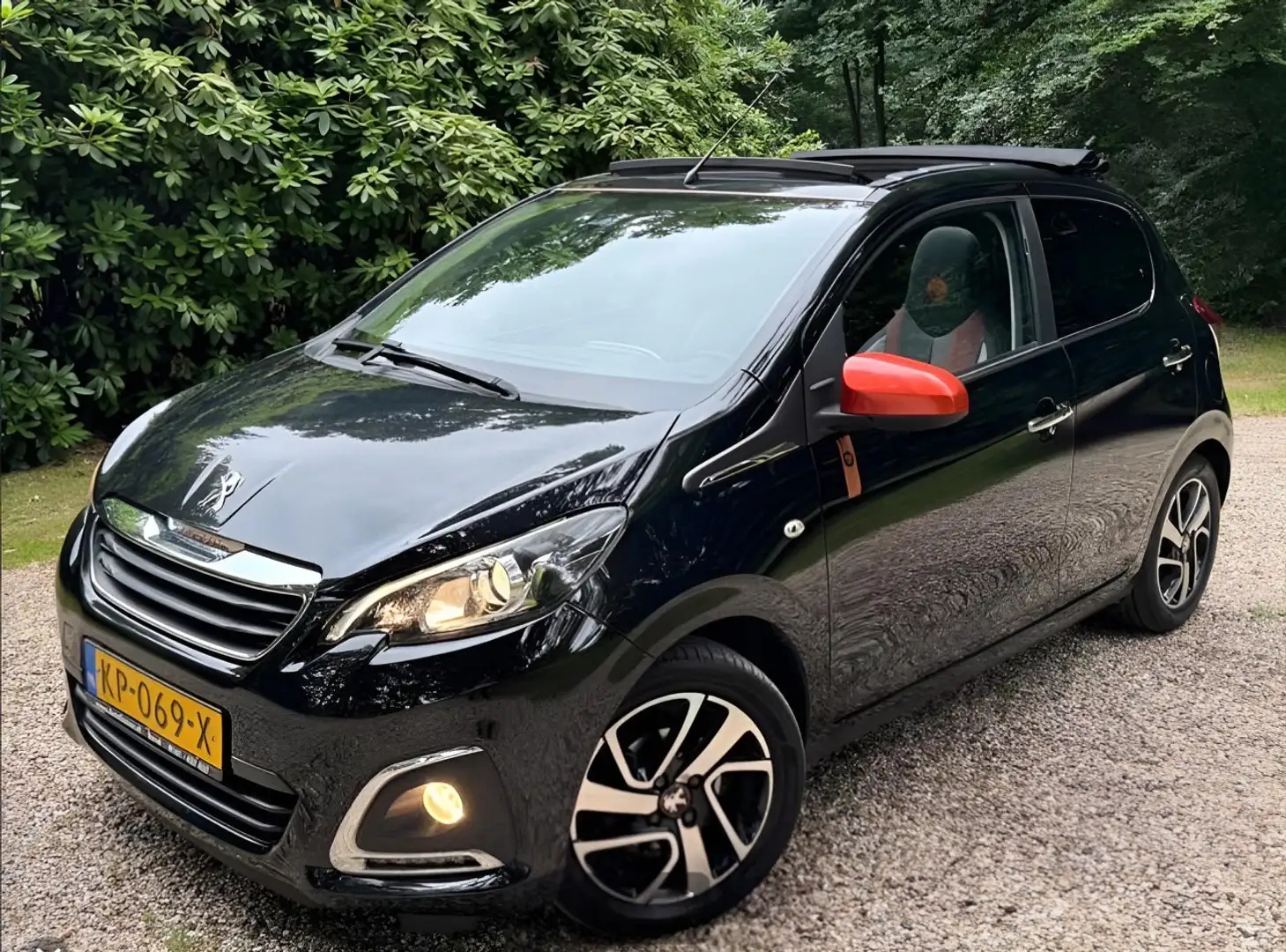 Peugeot 108 1.2 Pure tech kras vrij Zwart - 1