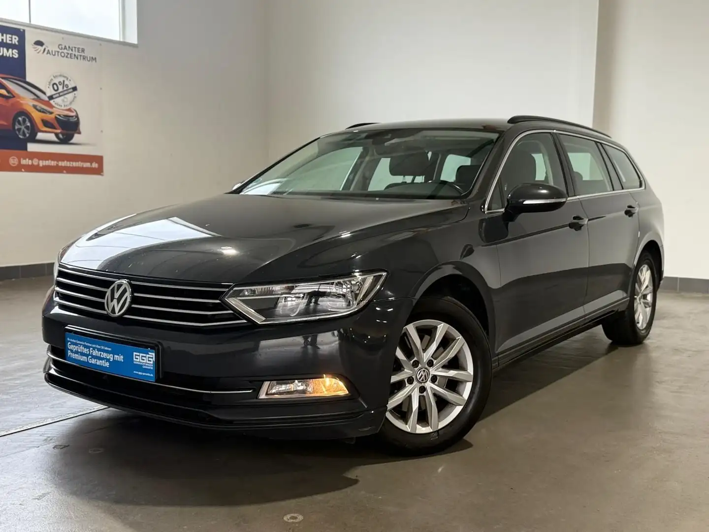 Volkswagen Passat Variant 2.0 TDI AHK+NAVI+ACC Gris - 2