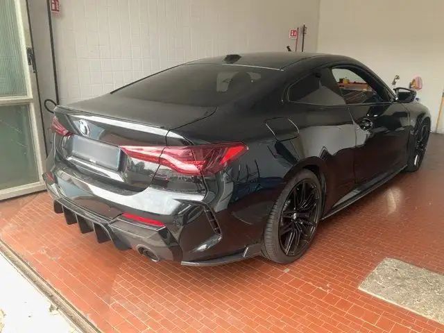 BMW 4 Series view 2