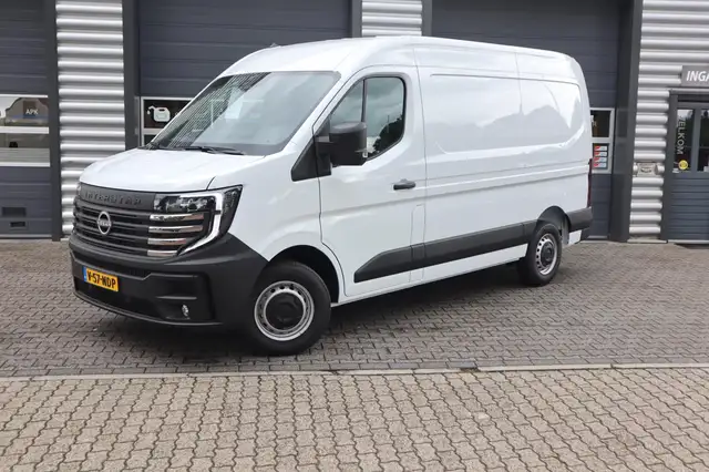 Nissan Interstar 3.5T 130PK N-Connecta L2H2 BPM VRIJ dealer garanti