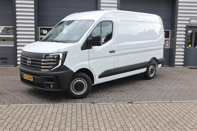 Nissan Interstar