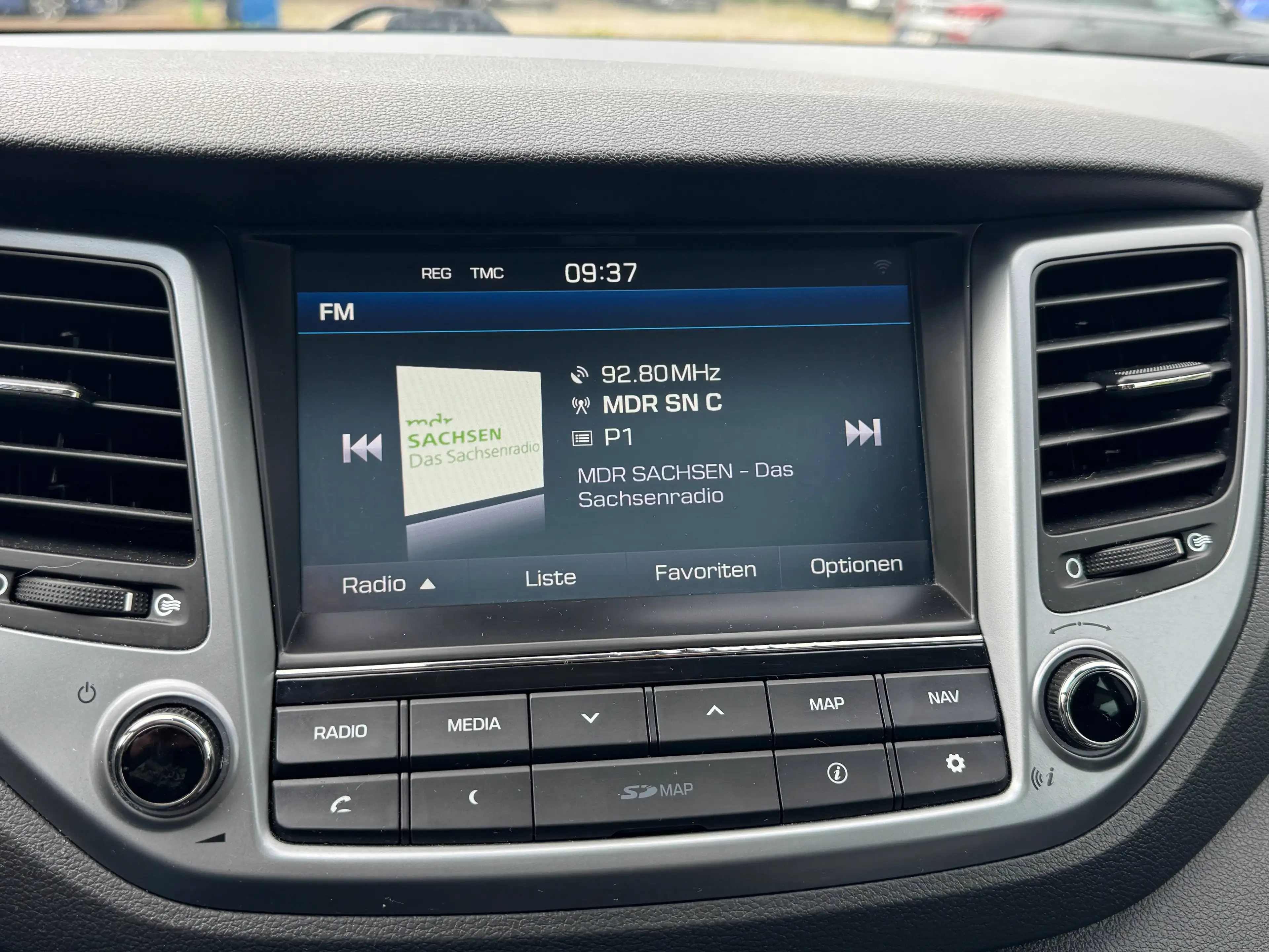 Hyundai TUCSON 1.6 T-GDi DCT Premium Leder PANO LED — photo 14