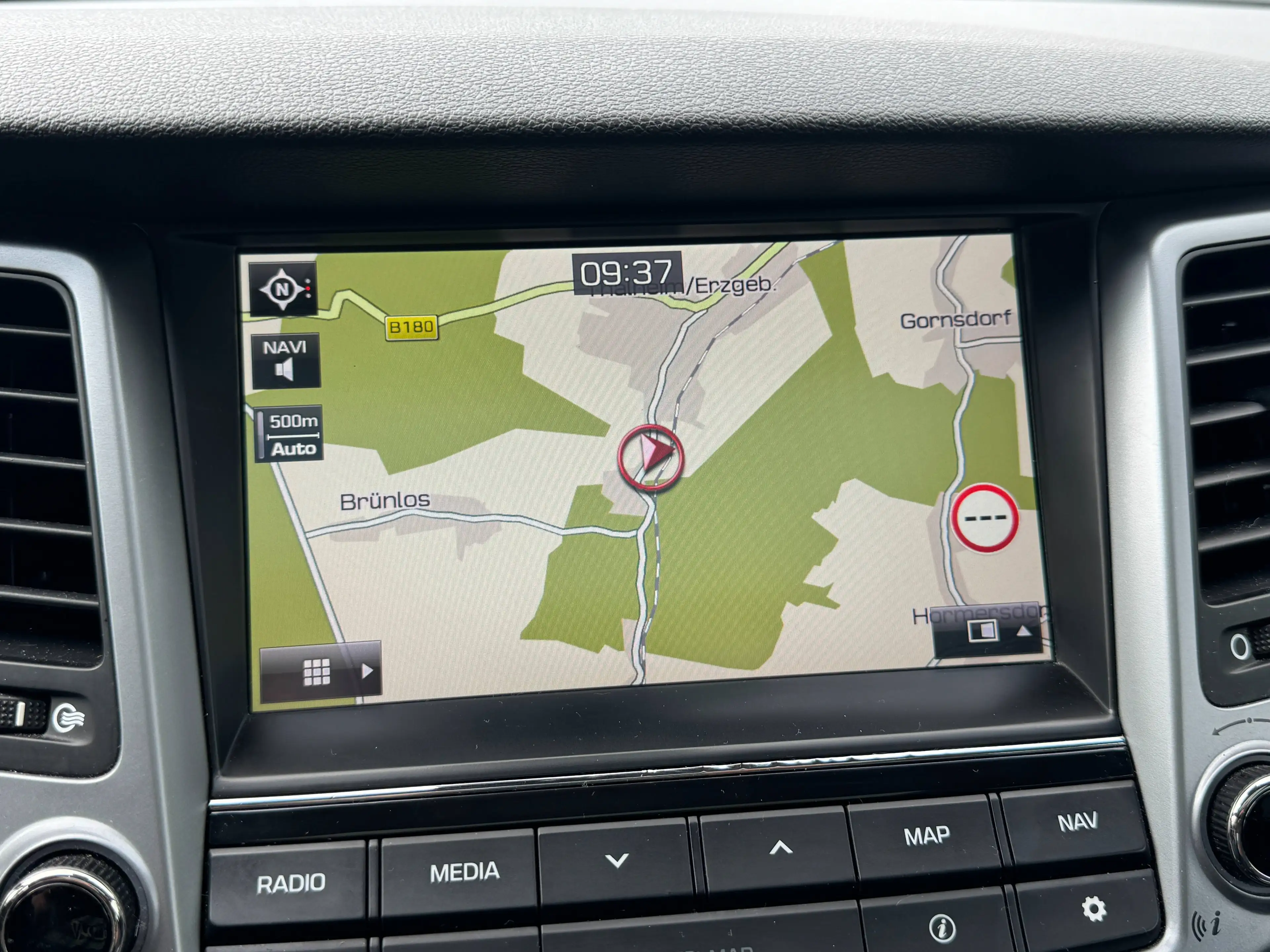 Hyundai TUCSON 1.6 T-GDi DCT Premium Leder PANO LED — photo 15