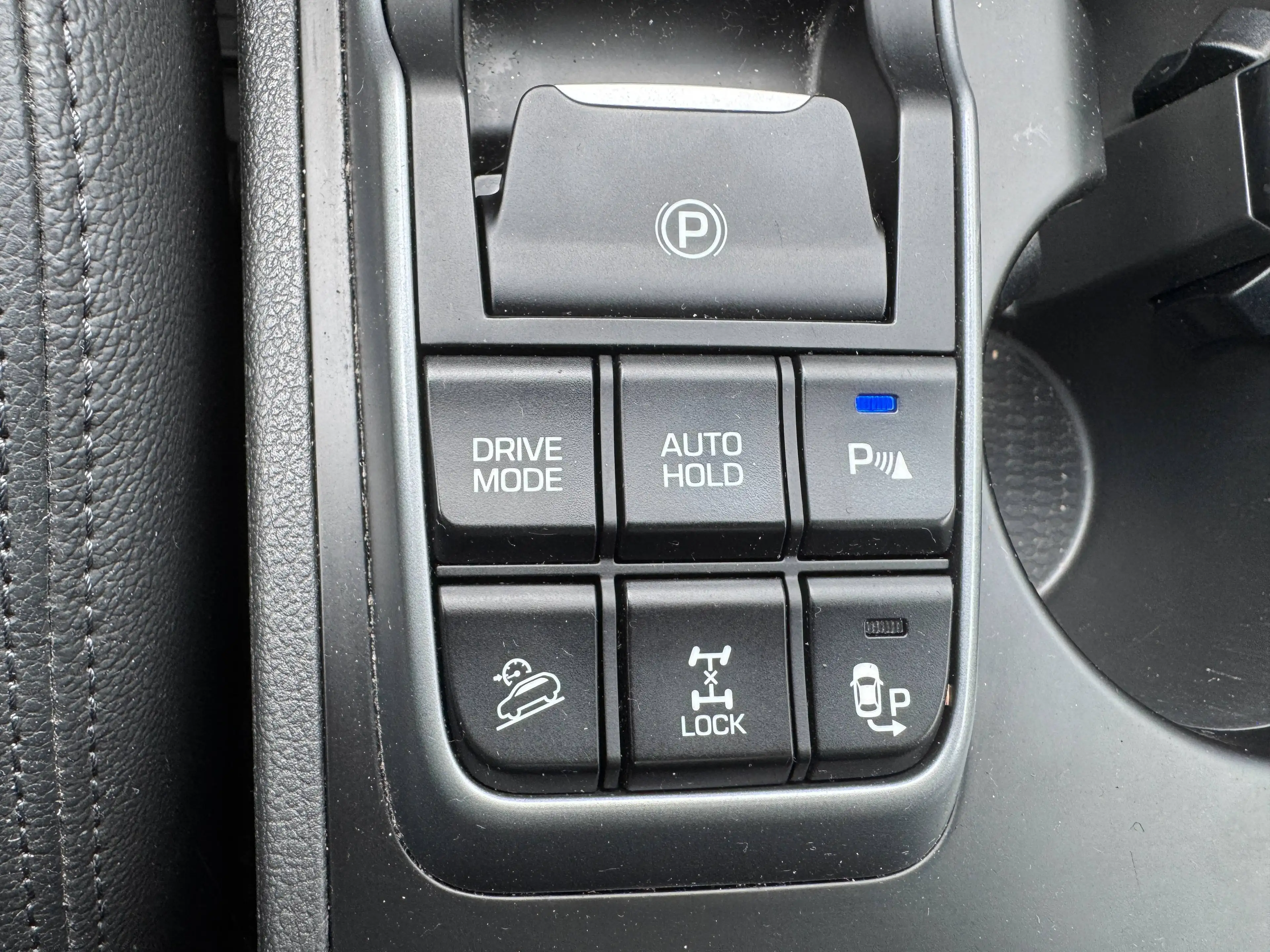 Hyundai TUCSON 1.6 T-GDi DCT Premium Leder PANO LED — photo 12
