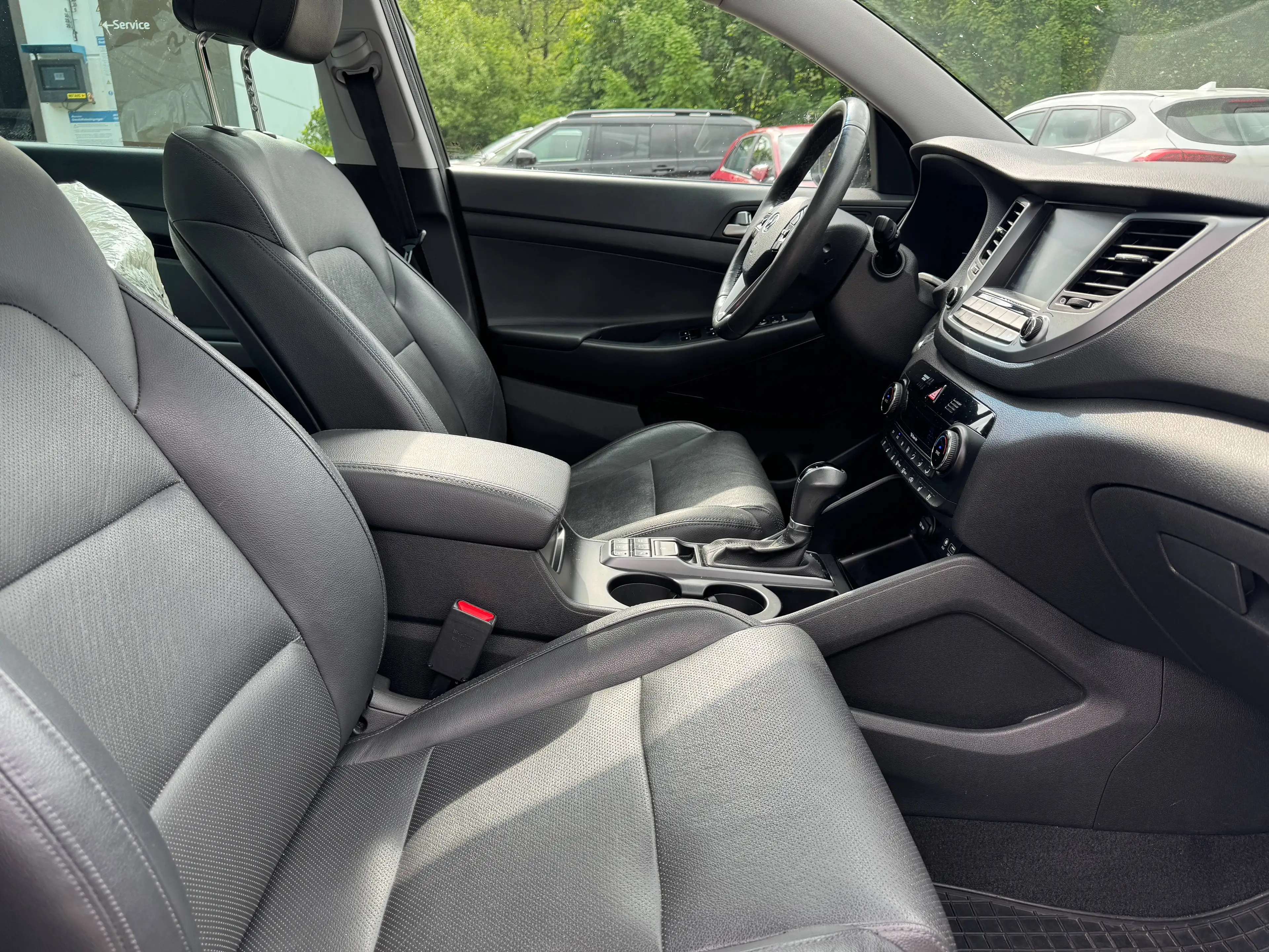 Hyundai TUCSON 1.6 T-GDi DCT Premium Leder PANO LED — photo 8