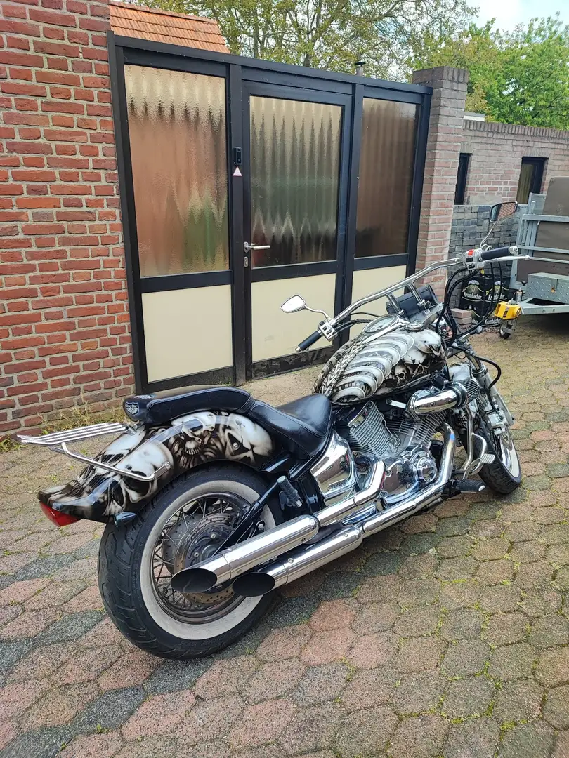 Yamaha XVS 1100 Custom met airbrush! Šedá - 2