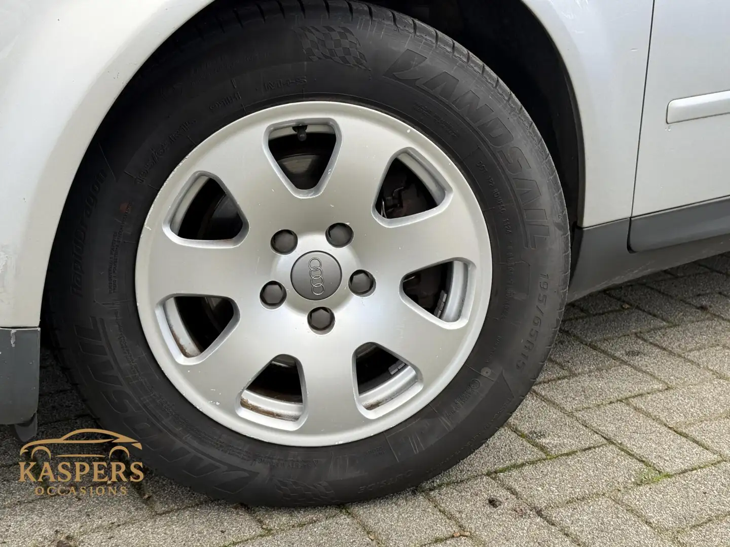 Audi A4 Limousine 2.0 1e eigenaar/org NL/Automaat/nieuwe a Argent - 2