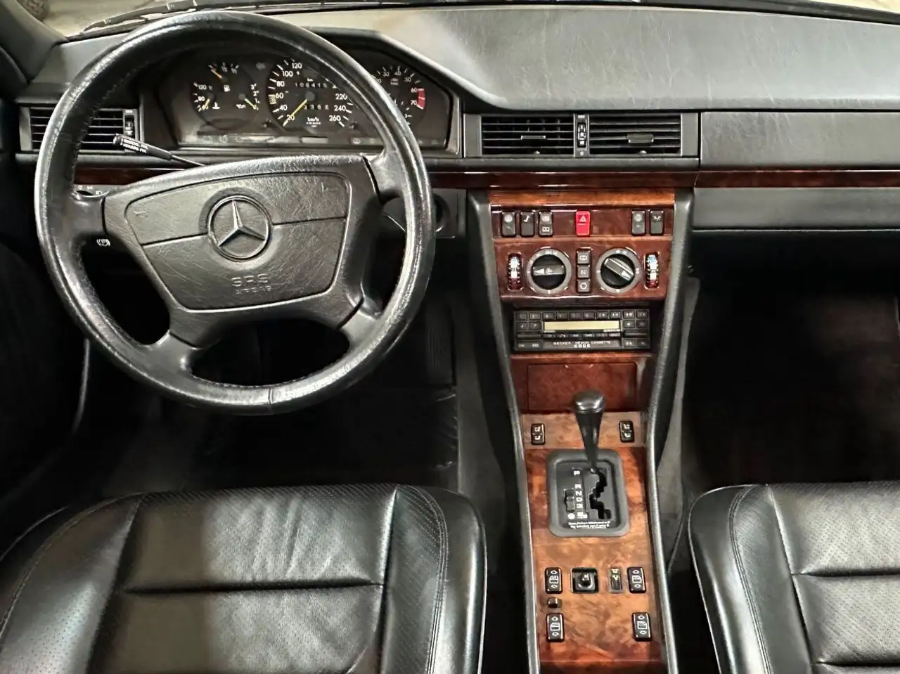 Mercedes-Benz E 500 500E W124 Original km Erstlack Technik top, foto 12