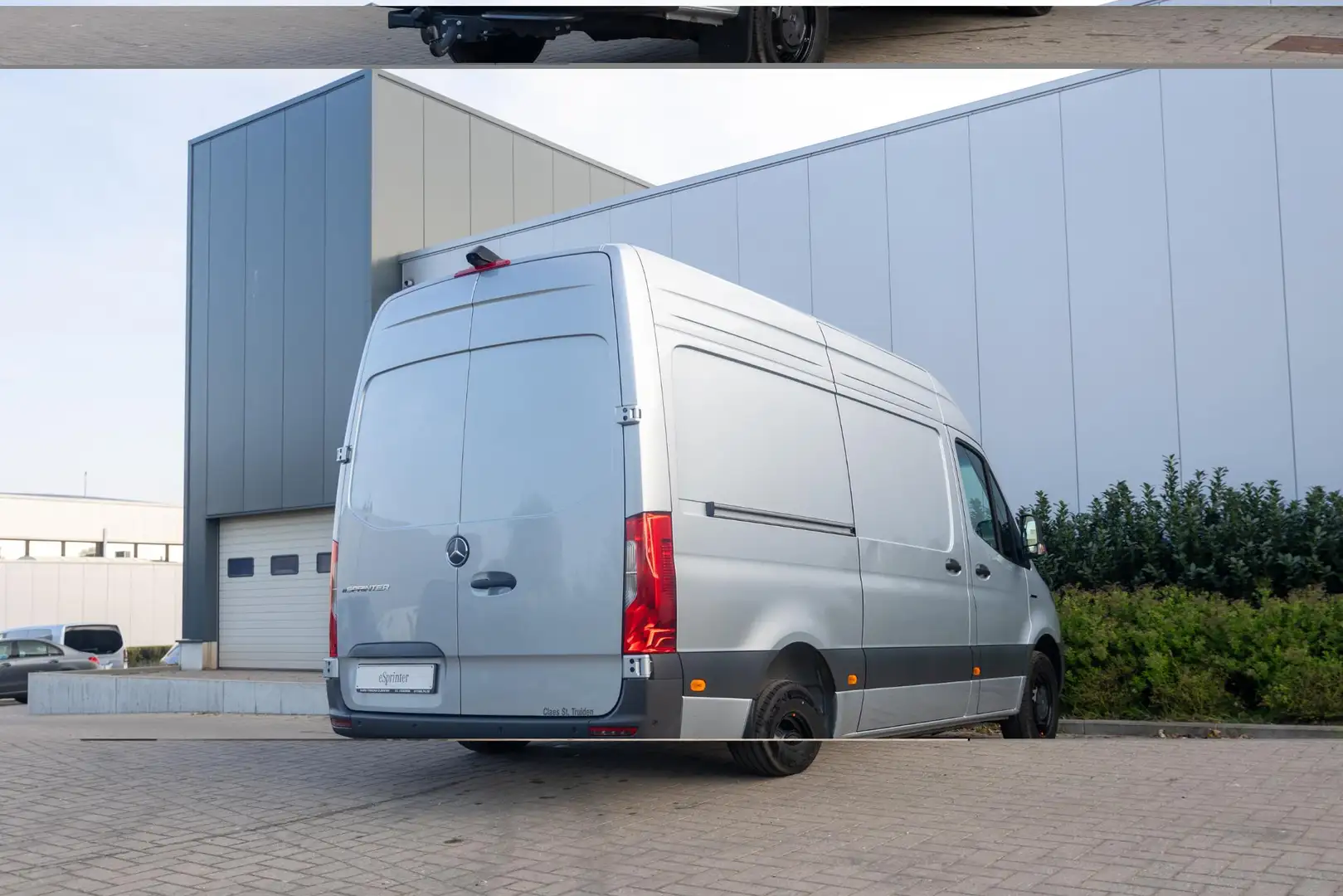Mercedes-Benz Sprinter eSprinter 320 GB L2 RWD PRO 81 kwh, Winterpakket, Zilver - 2