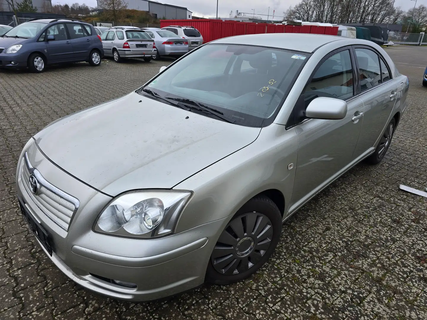 Toyota Avensis 1.8 Sol Liftback Gri - 1