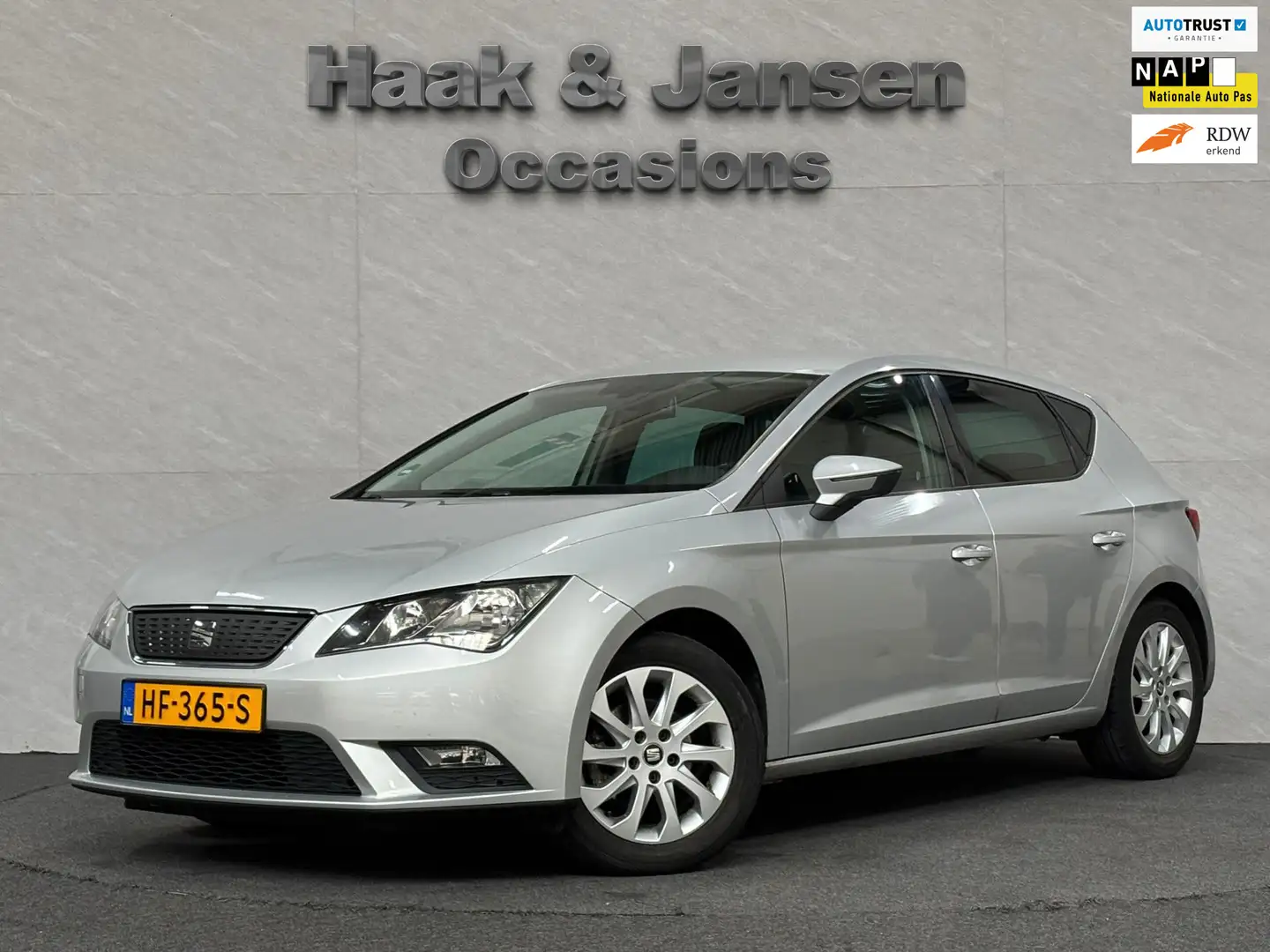 SEAT Leon 1.0 EcoTSI Style Connect Navi Clima Cruise Grau - 1