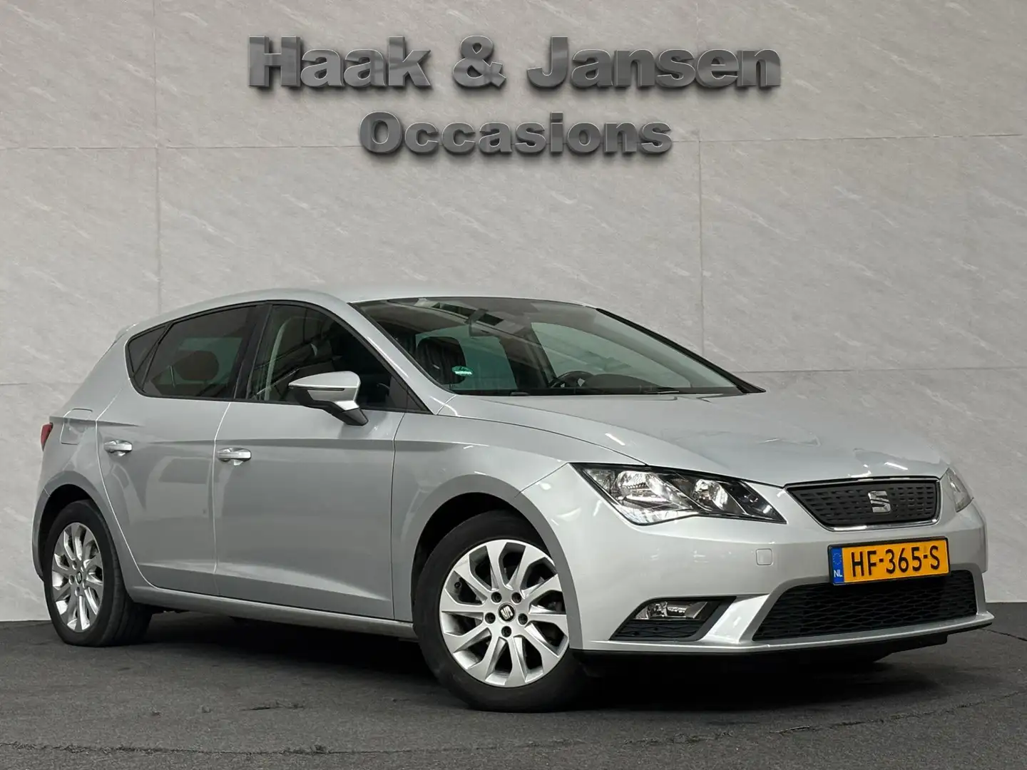 SEAT Leon 1.0 EcoTSI Style Connect Navi Clima Cruise Grau - 2
