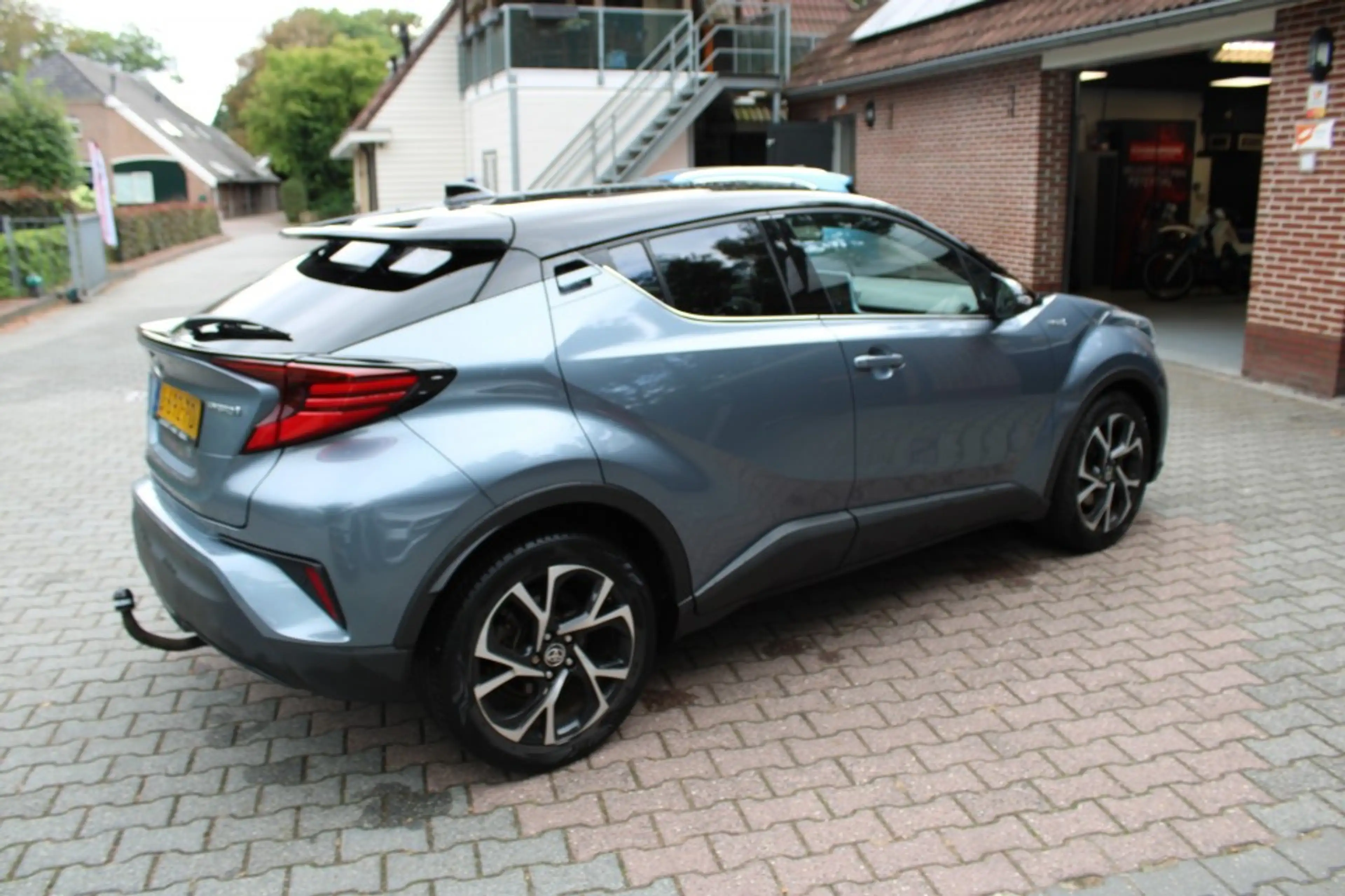 Toyota C-HR 1.8 Hybrid First edition - JBL Trekhaak Navi — photo 6