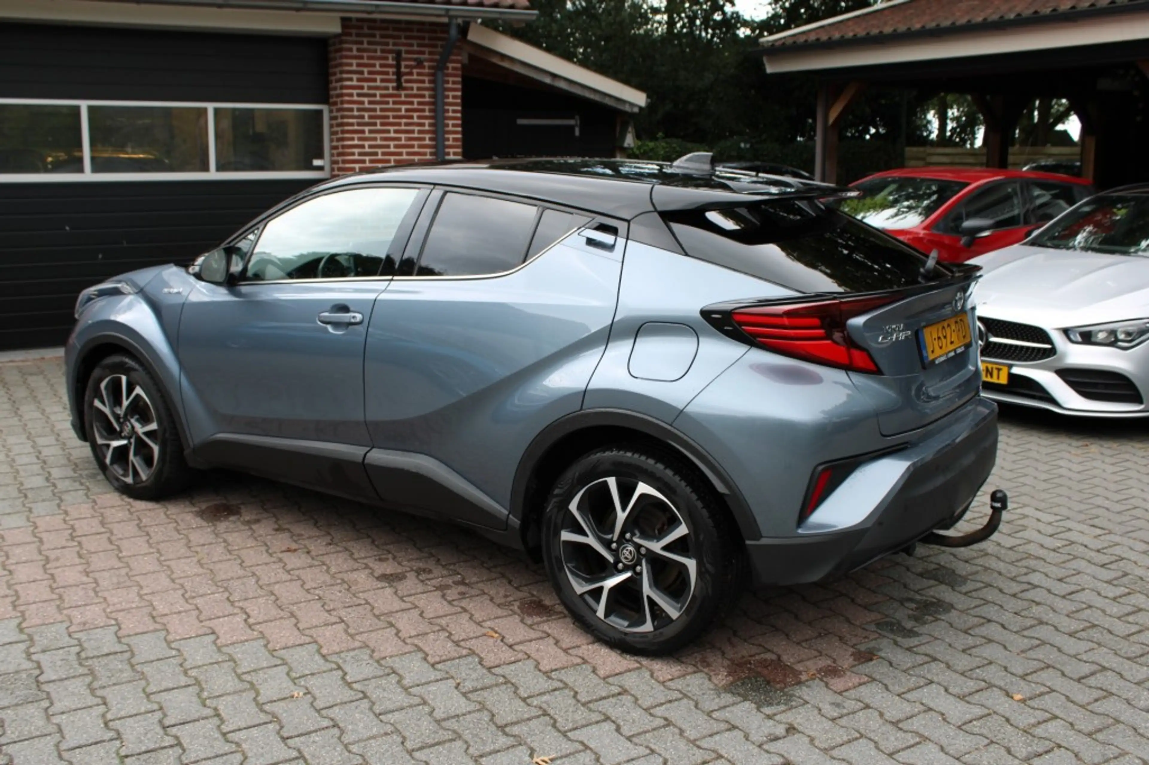 Toyota C-HR 1.8 Hybrid First edition - JBL Trekhaak Navi — photo 3