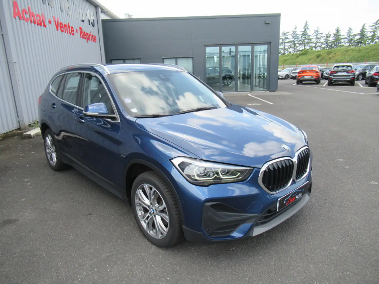 BMW X1 (F48) SDRIVE18IA 140CH BUSINESS DESIGN DKG7 Bleu - 2