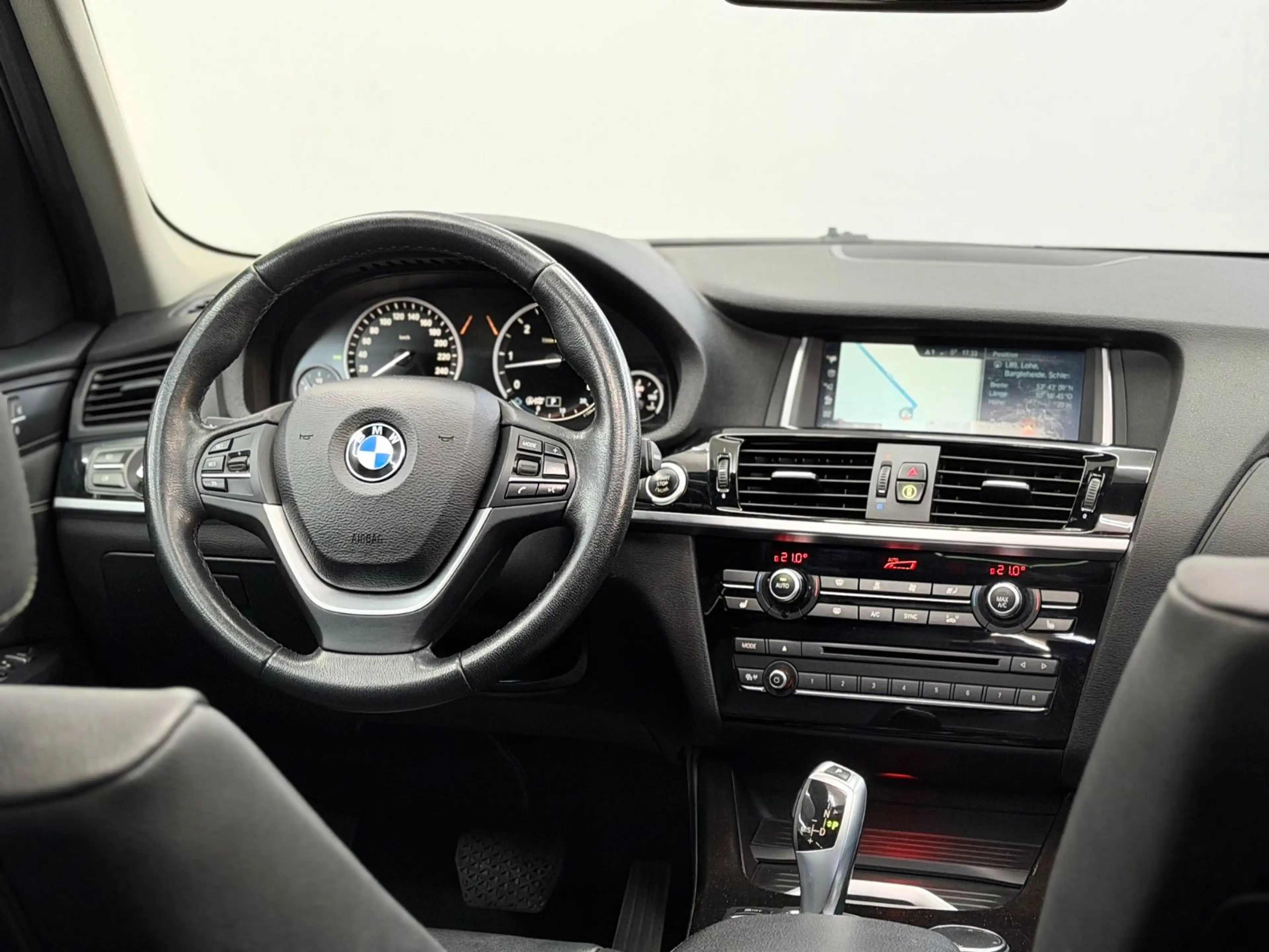 BMW X3 XDrive 30 d XLine — photo 15