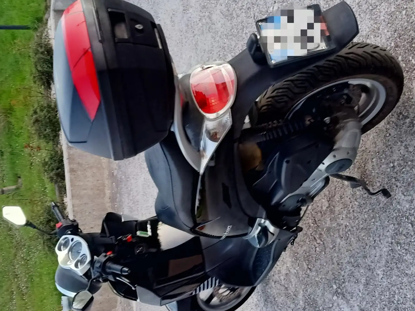Aprilia Scarabeo 250 i.e. Negru - 2