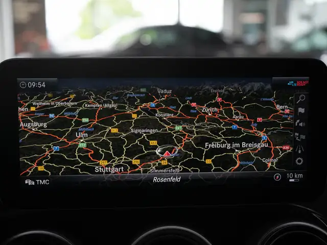 Mercedes-Benz C-Class view 22