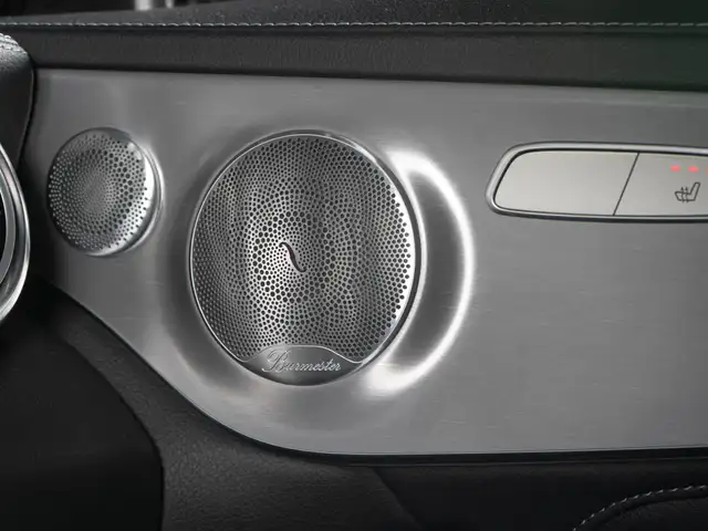 Mercedes-Benz C-Class view 18