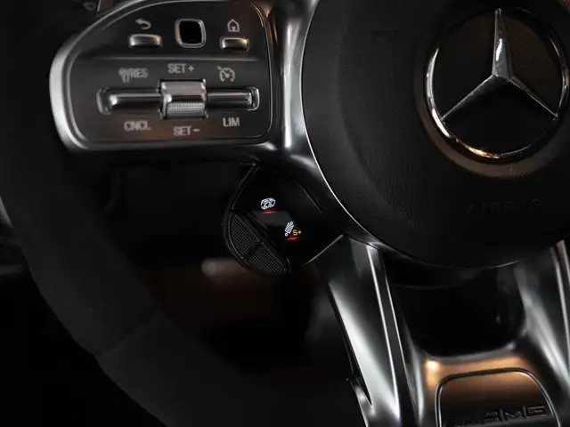 Mercedes-Benz C-Class view 25