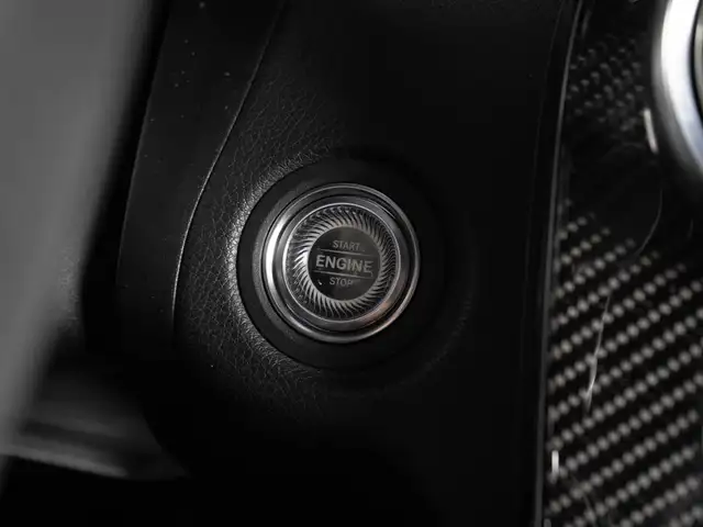 Mercedes-Benz C-Class view 17