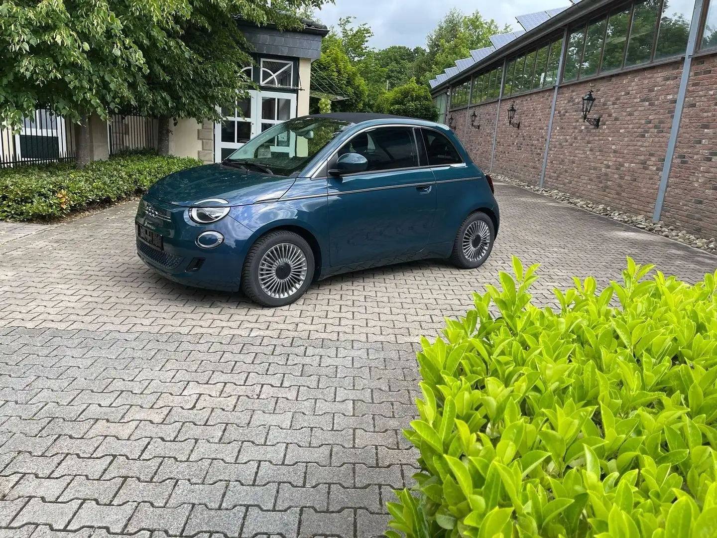 Fiat 500C BAD Multi Freispr. Apple Android Carbio Grün - 1