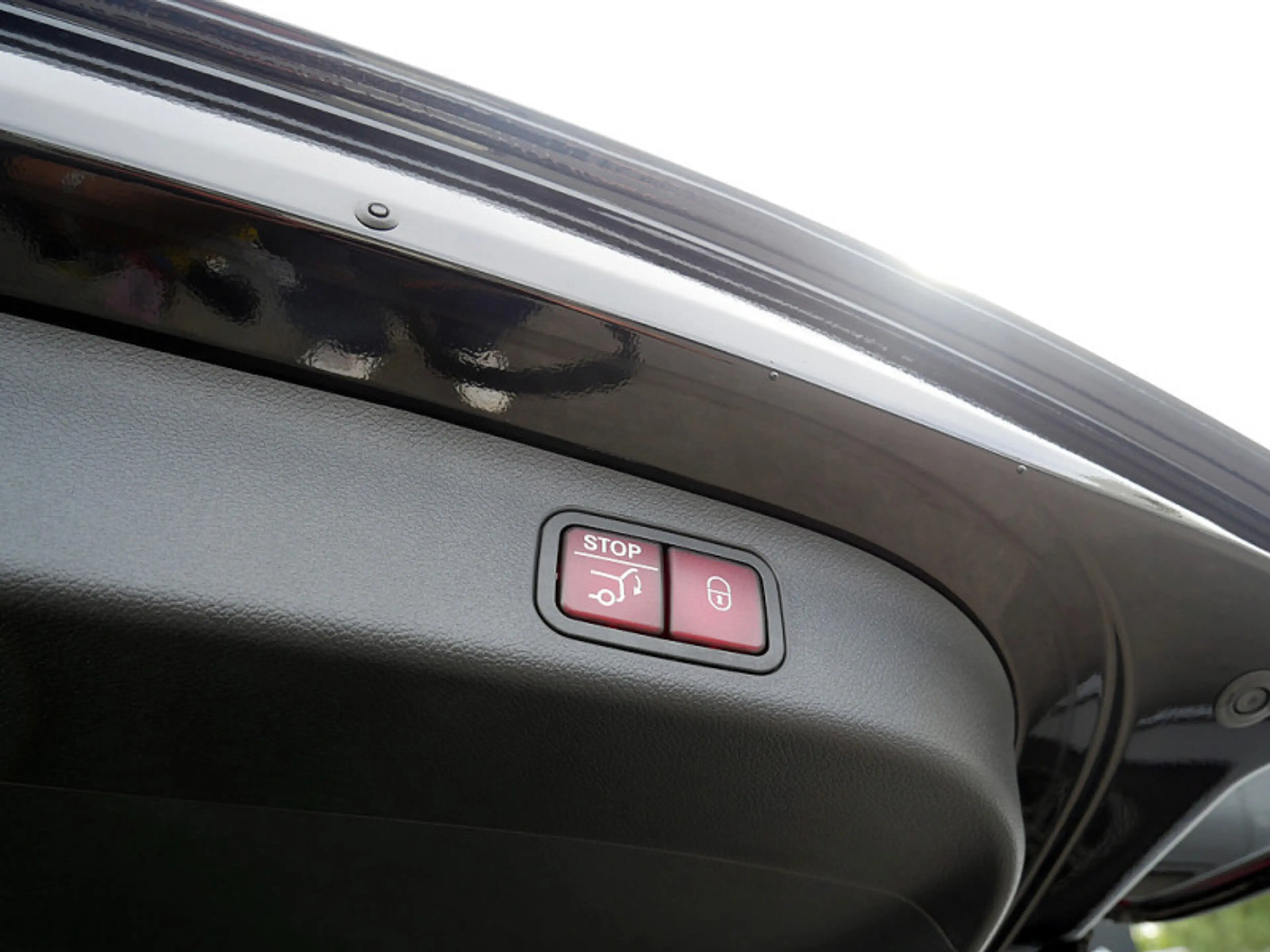 Mercedes-Benz GLB 250 + mit EQ Technologie PROGRESSIVE MEMO AHK — photo 15