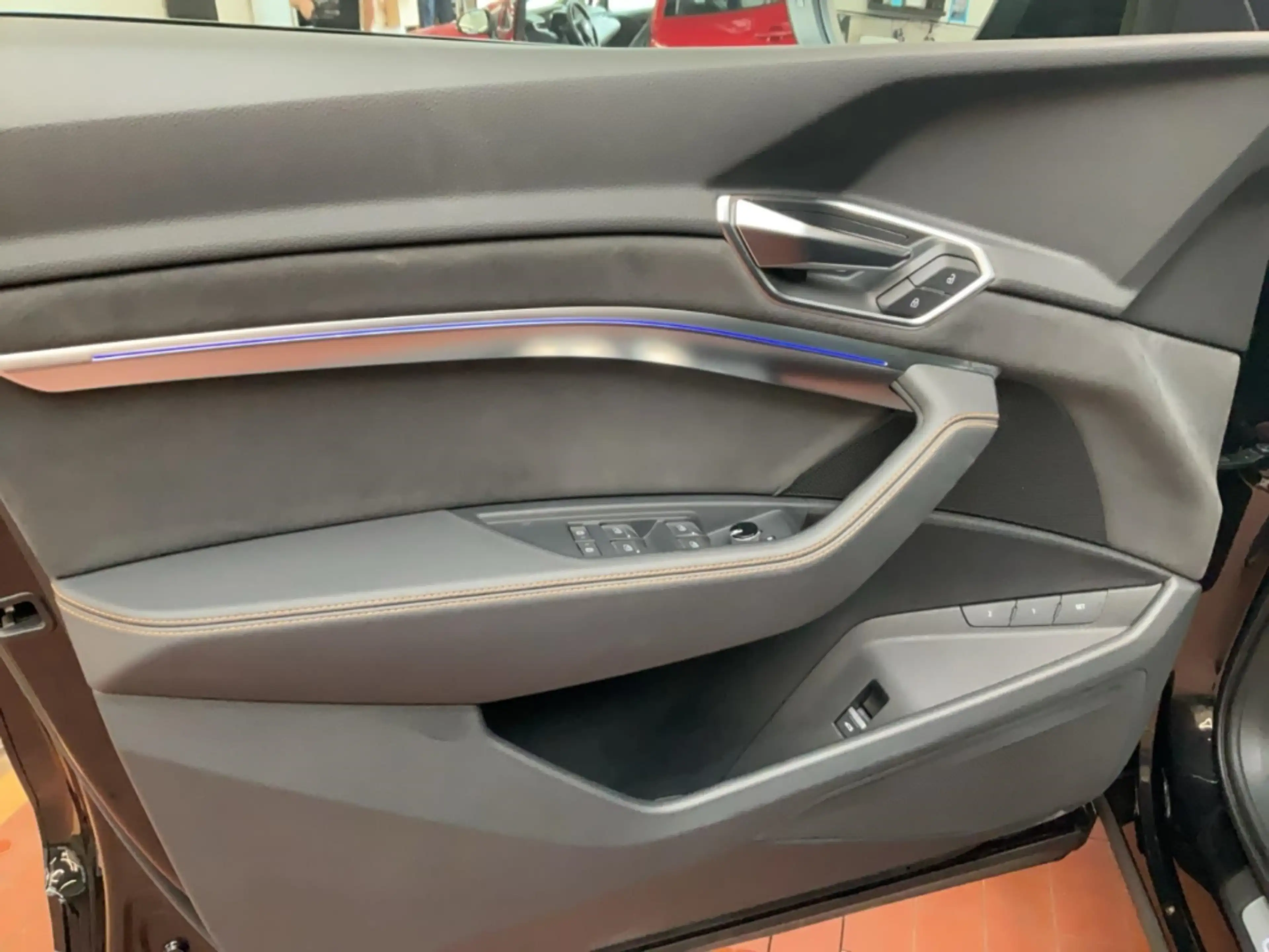 Audi e-tron 50 quattro S line Black Edition Alu LED AHK Pano K — photo 12