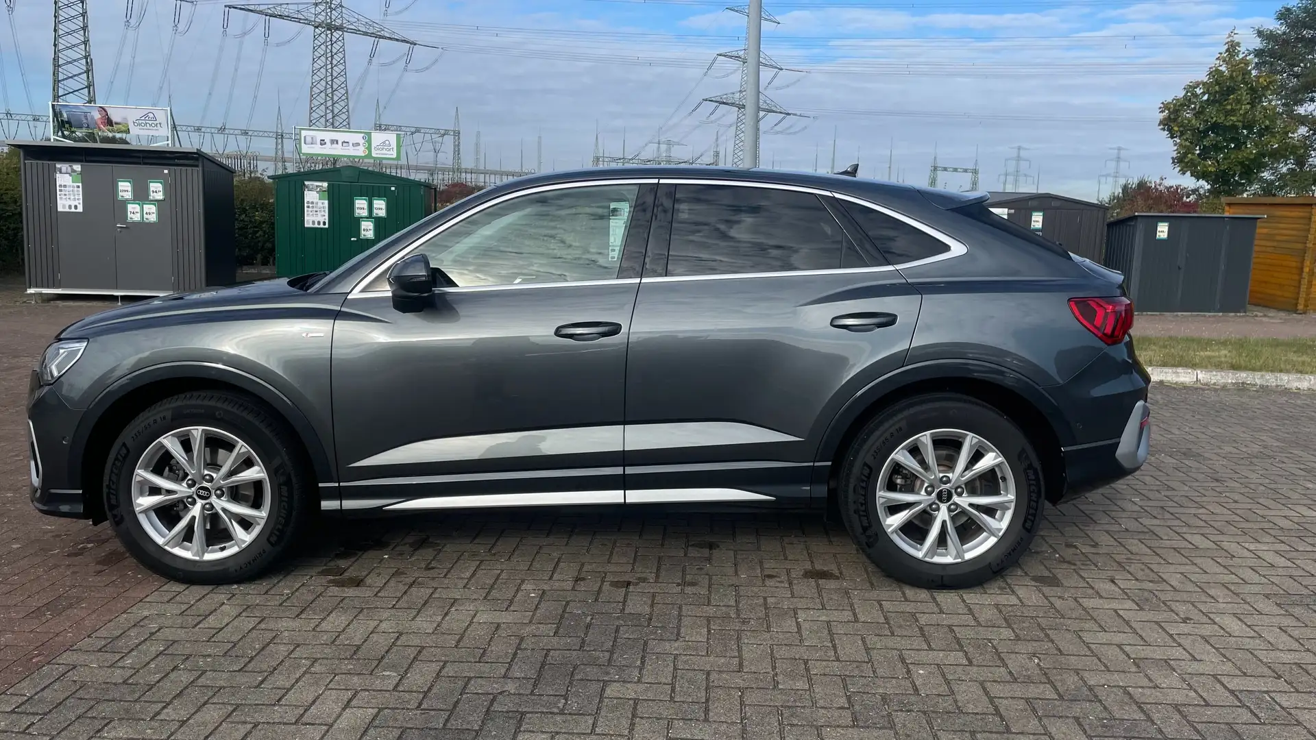 Audi Q3 Q3 35 TFSI Sportback S line Grau - 1