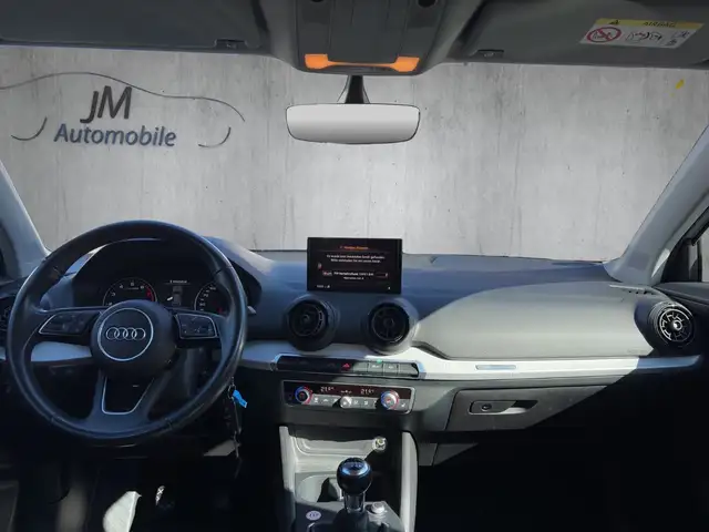 Audi Q2 view 13