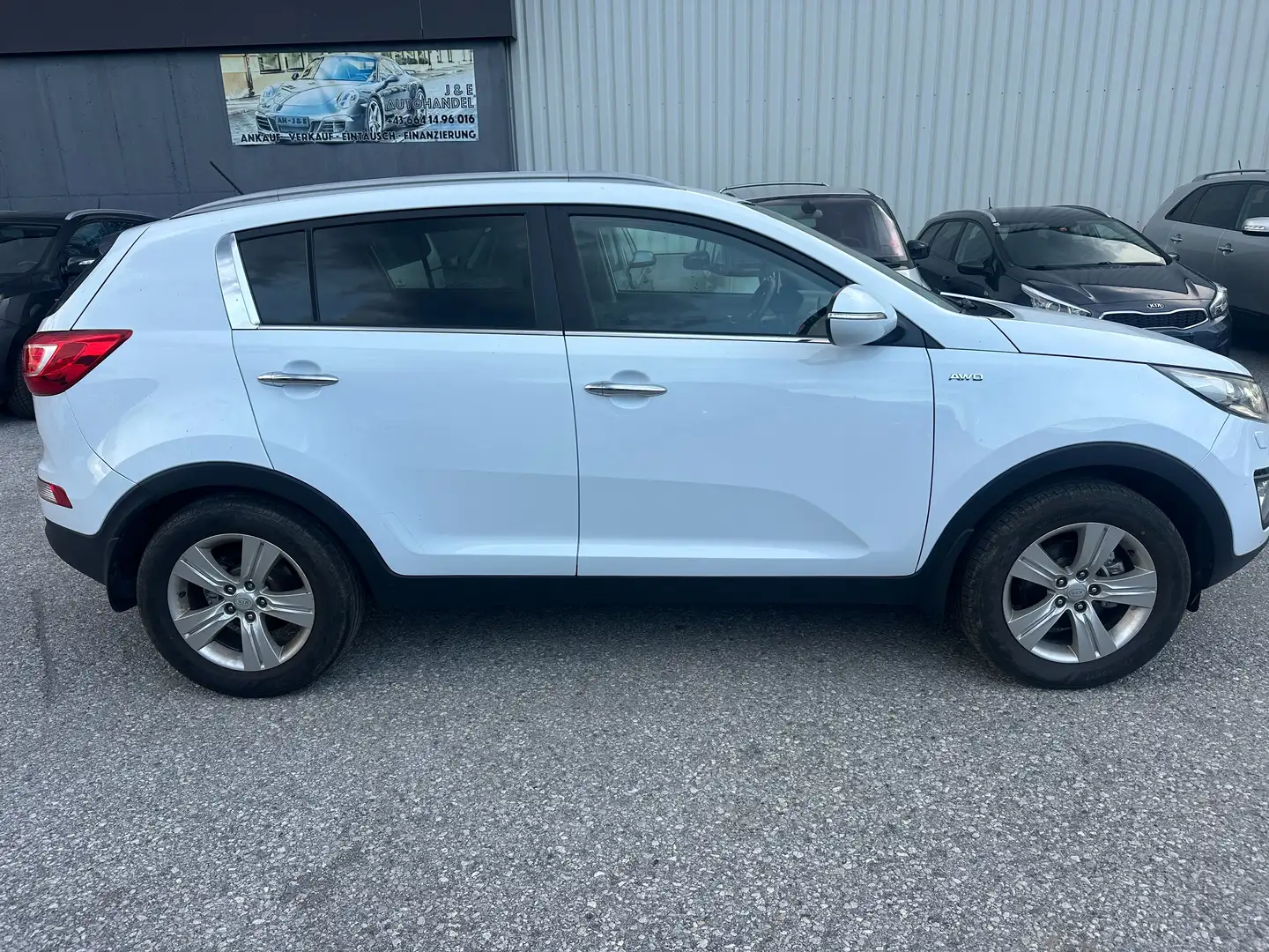 Kia Sportage 2.0 Diesel 4WD Pickerl 1/2027 Weiß - 2