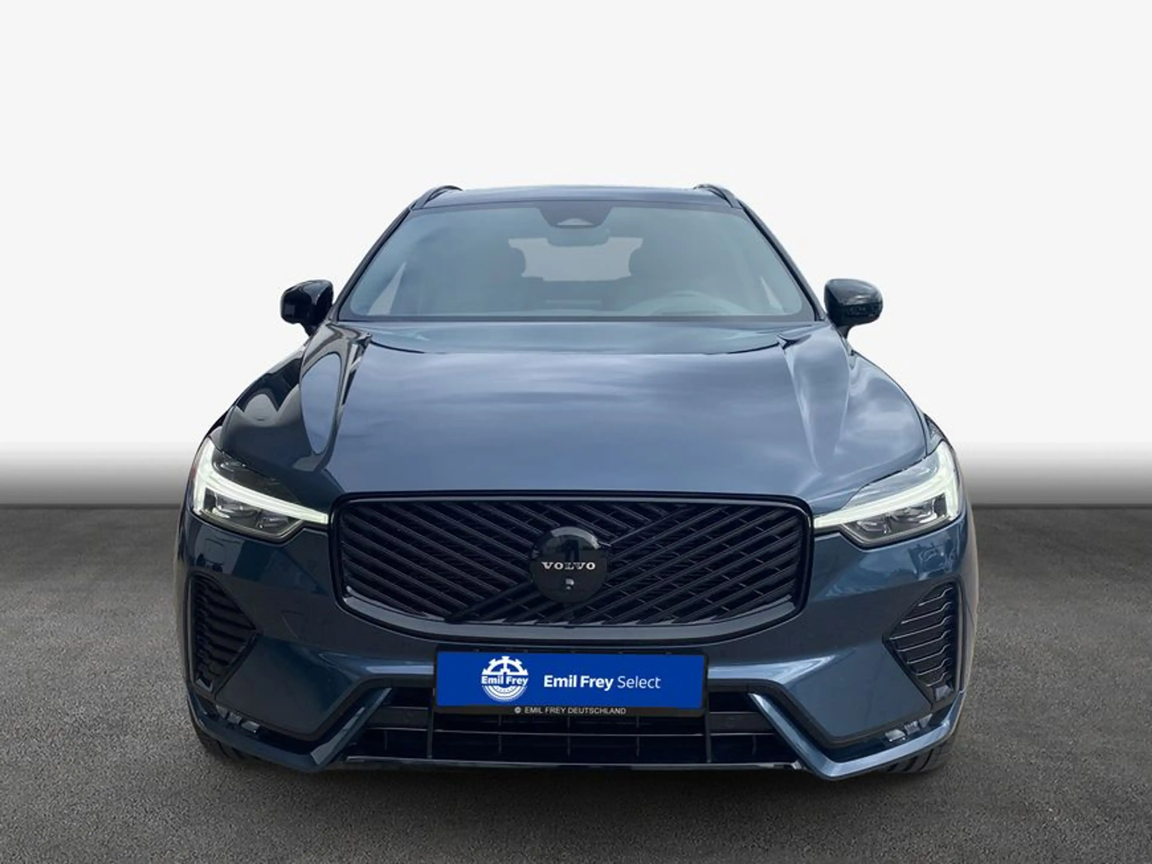 Volvo XC60 XC60 B5 B AWD Plus Black Edition Pano*HuD*360°View — photo 3