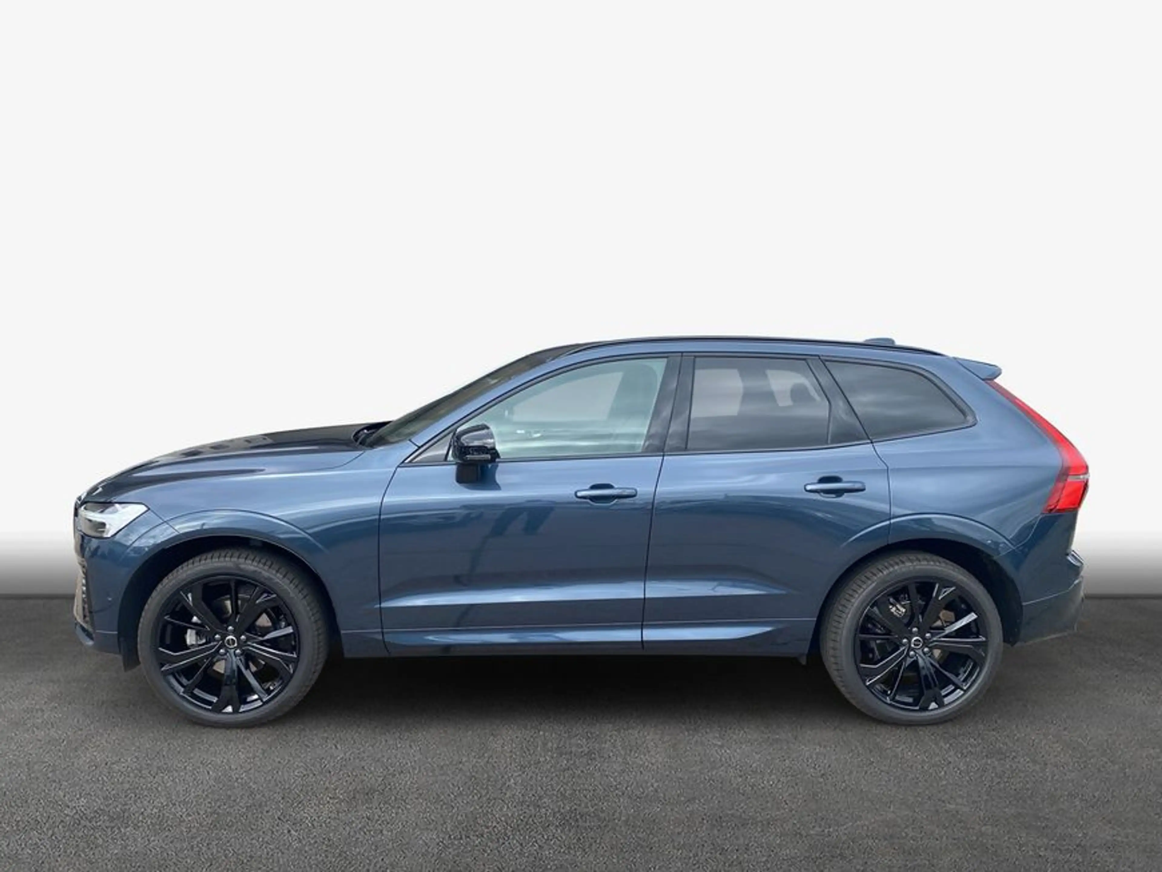 Volvo XC60 XC60 B5 B AWD Plus Black Edition Pano*HuD*360°View — photo 4